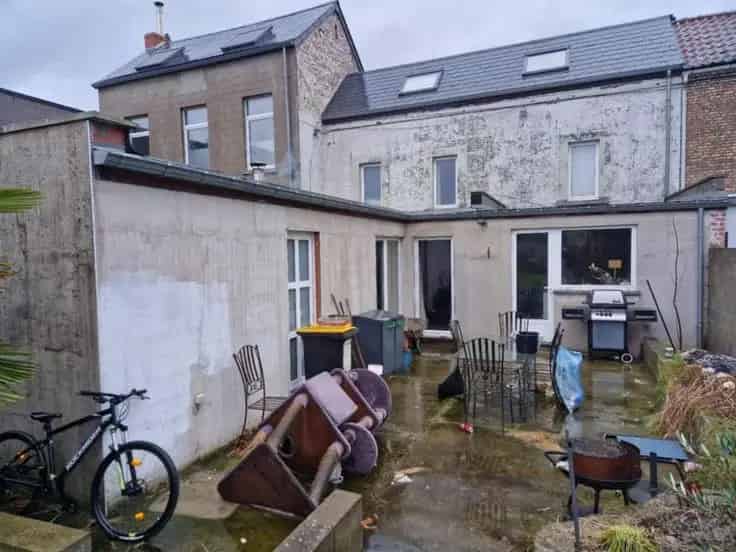 Huis te Koop Mons - 2 slaapkamers - Tuin - Nieuwe Dak