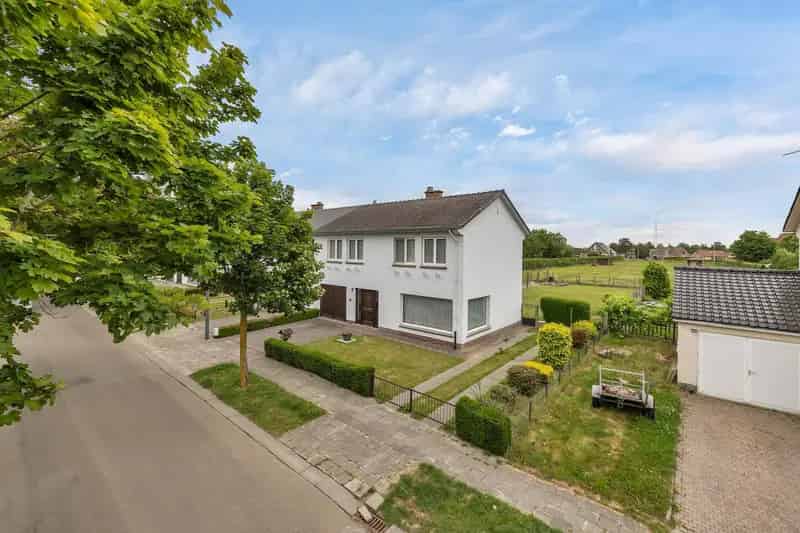Huis te huur Ninove: Ruime te renoveren HOB met 4 slaapkamers