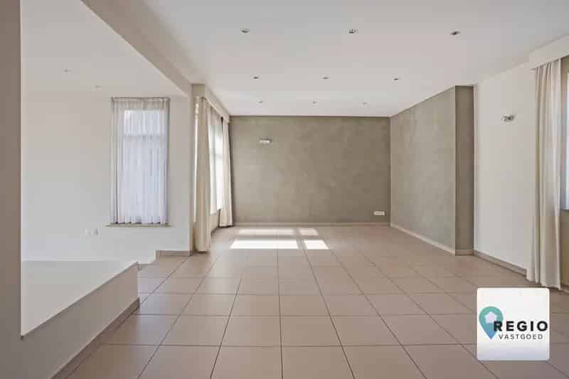 Huis te koop Landegem: Ruime woning 1989, ideaal wonen en werken