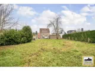 Duplex te Koop Oosterzele - Handelspand met Woonst en Tuin