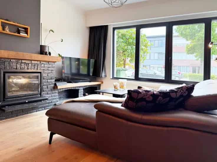 Gerenoveerd 2 Slaapkamer Appartement Te Koop Ekeren
