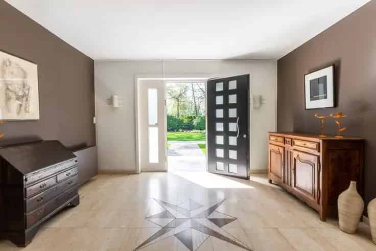 Moderne Villa te Koop in Schilde met Binnenzwembad
