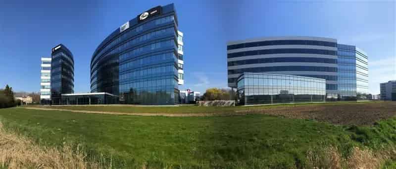 Business Center Units 5m² - 104m²