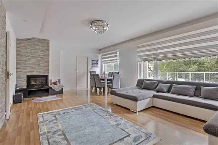 Ruim Appartement Te Koop 3 Slaapkamers Laken