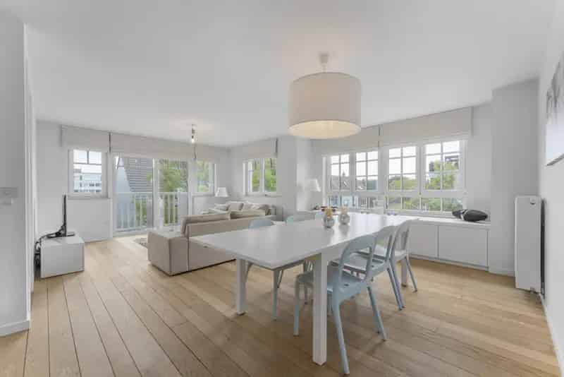 Ruim Hoekappartement 3 Slaapkamers Nabij Jachthaven