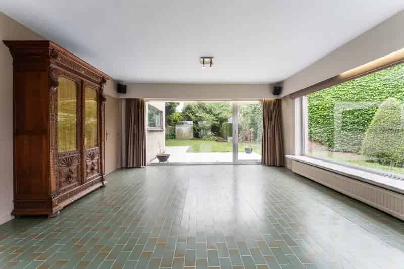 Huis te huur Meulebeke 3 slaapkamers tuin te renoveren