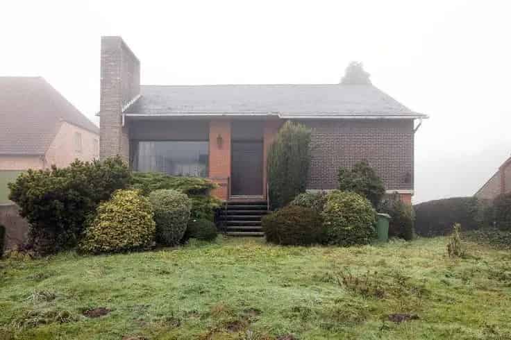 Huis Te Koop Bekkevoort: Ruime Woning met Garage en Kelder