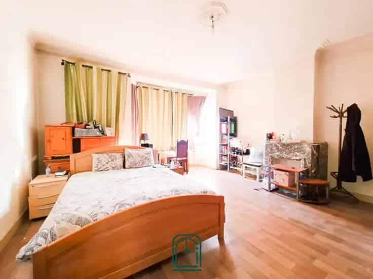 Duplex Te Koop 3 Slaapkamers Grote Tuin Rue de Wand