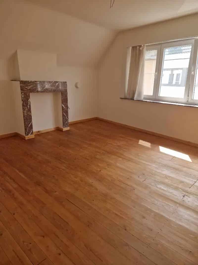 Te Koop: Charmante Rijwoning met 2 slaapkamers te Lede