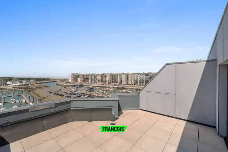 Penthouse Blankenberge te huur: Zeezicht, Dakterras & Luxe