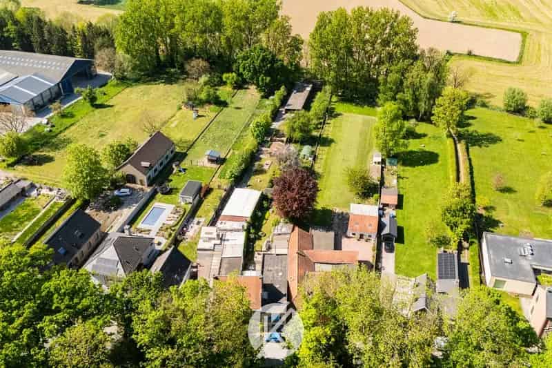 Huis te koop Steenhuize-Wijnhuize: renovatieproject