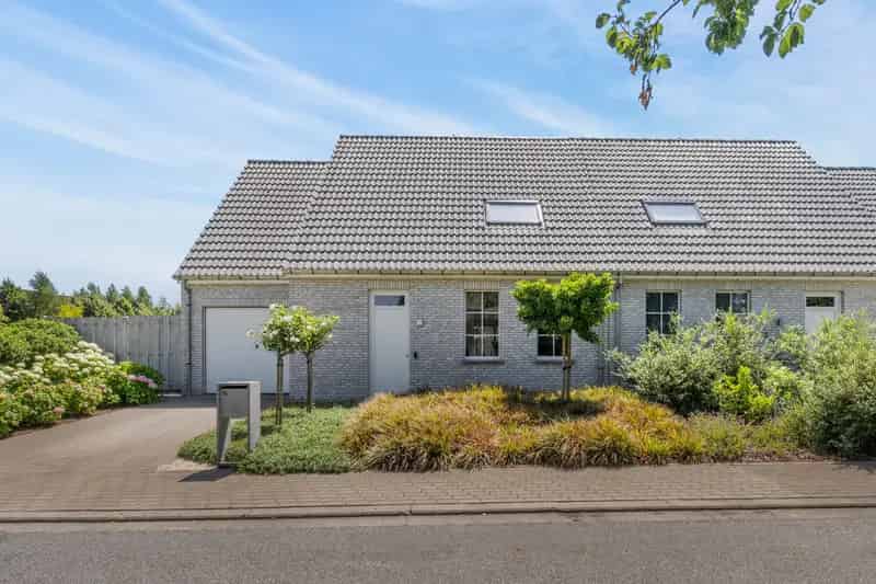 Gezinswoning te huur Berchem 3 slaapkamers tuin garage