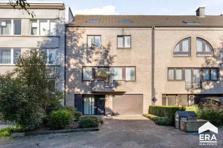 Huis Te Koop Laeken 5 Slaapkamers Lift Tuin