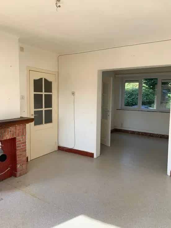 Huis te koop: 2 slaapkamers, tuin, te renoveren