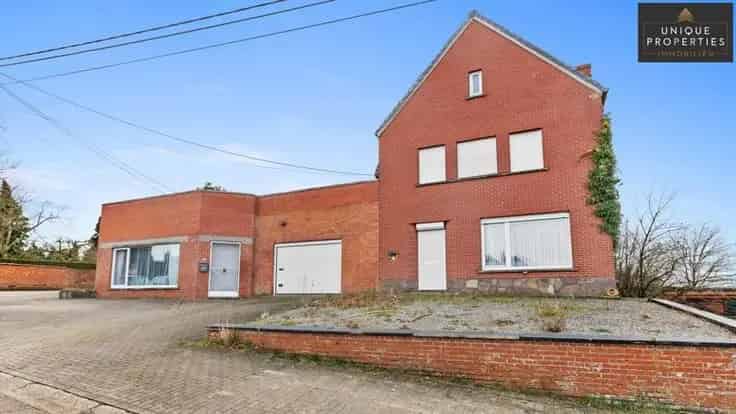 Ruime Te Renoveren KangoeroeWoning Bekkevoort 350m2