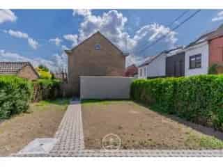 Huis te koop Gent - Instapklare gezinswoning met tuin en garage