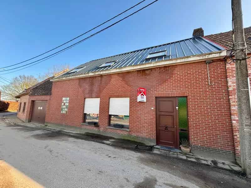 Ruime woning 4 slaapkamers grote tuin Wervik