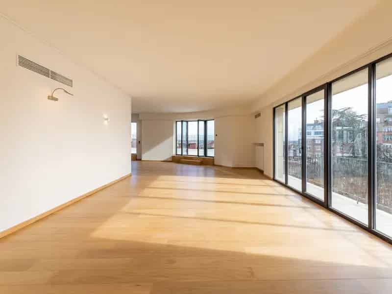 Penthouse 326m² Elsene Universiteitwijk Panoramisch Uitzicht