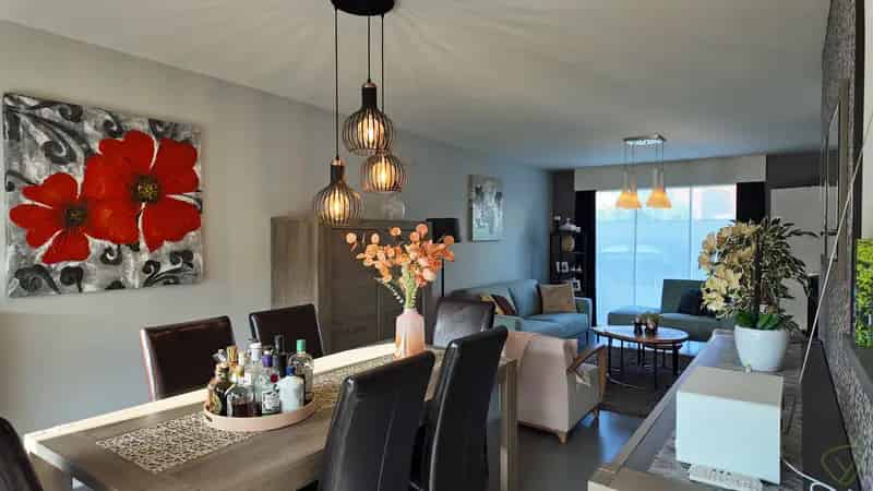 Huis te huur Eeklo moderne woning veel lichtinval