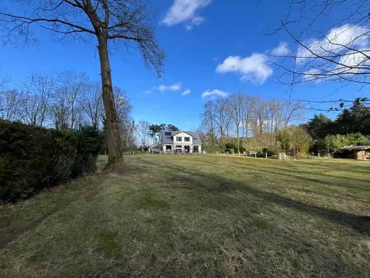Huis Te Koop: Uitzonderlijk Landgoed met 3 slaapkamers