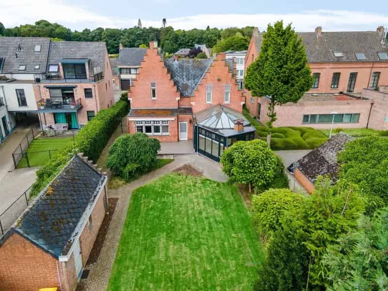 Neotraditionele woning 1015m² 3 slaapkamers