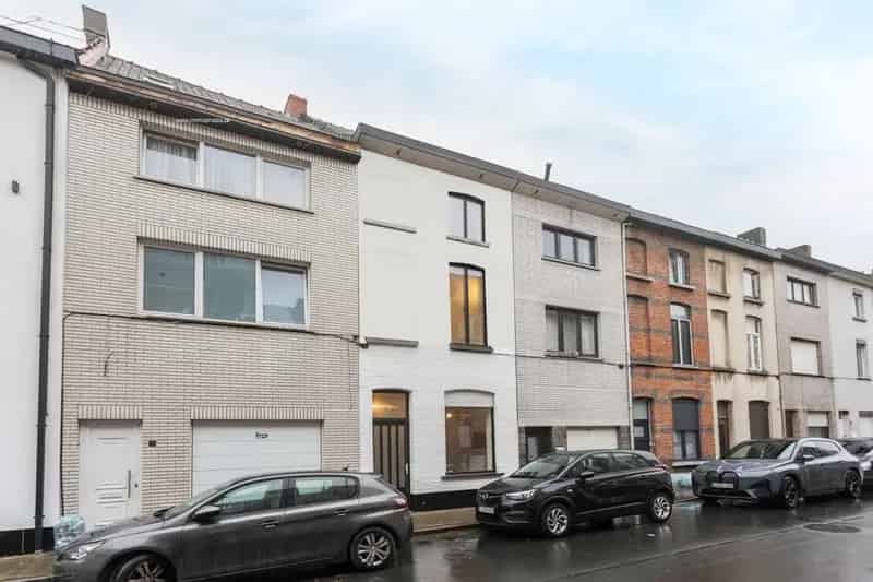 Huis te Koop Gent 2 slaapkamers Instapklaar Tuin Terras