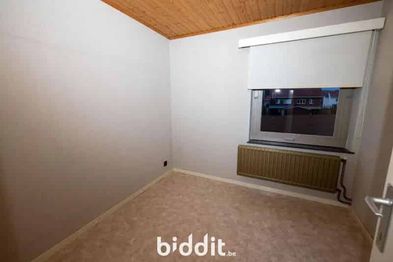 Goed onderhouden woning 3 slaapkamers Nabij E313