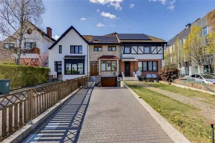 Huis te Koop Merksem 3 slaapkamers Stadstuin Zonnepanelen