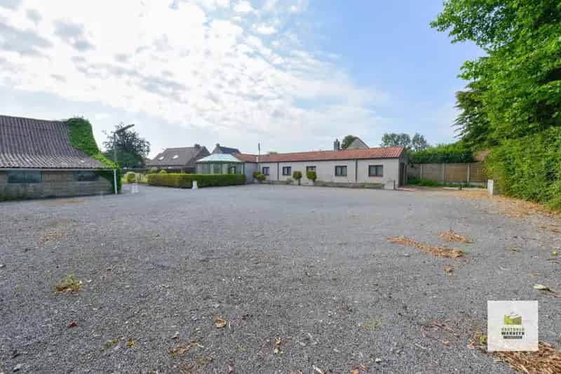 Compacte gelijkvloerse woning 2 slaapkamers garage tuin