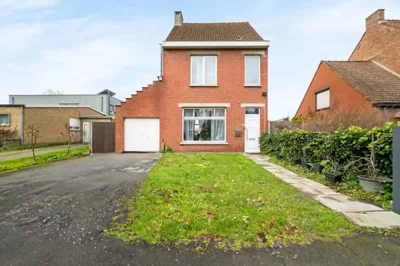 Huis te koop Zedelgem: 4 slaapkamers, garage, vloerverwarming