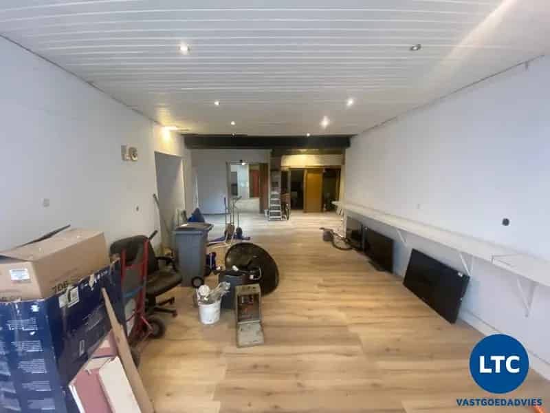 Handelspand met Woonst te Tienen - Centrum - 185m²