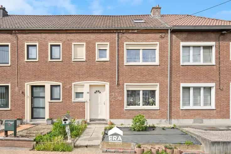 Huis Te Koop Landen: Instapklare 3 Slaapkamers, Zuidwestelijke Tuin