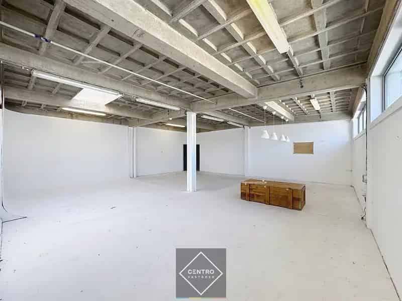 Magazijn te Huur Brugge 300m² - Uitbreidbaar tot 750m²