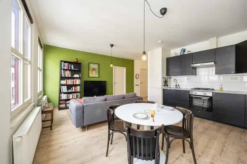 Antwerpen Centrum: Instapklaar 2 Slaapkamers Appartement 70m² Terras