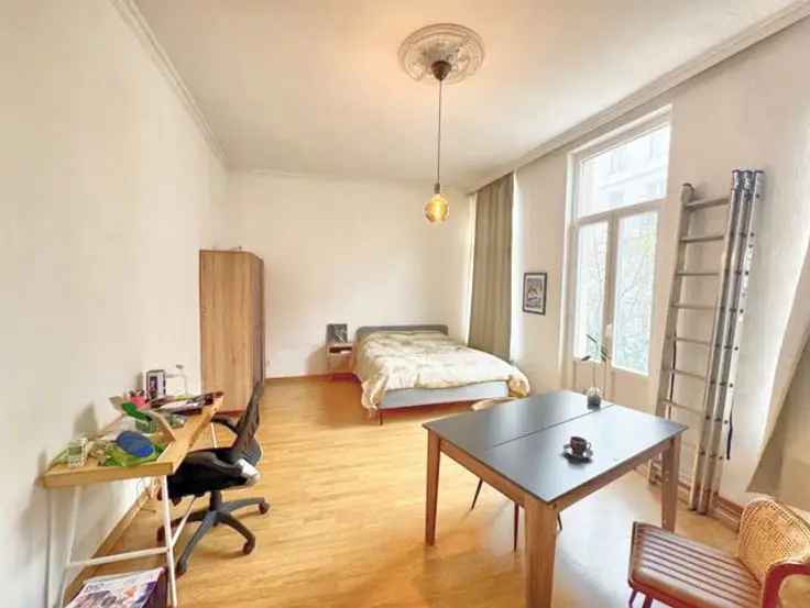 Studio te Koop Brussel Madou Botanique 51m² Gerenoveerd