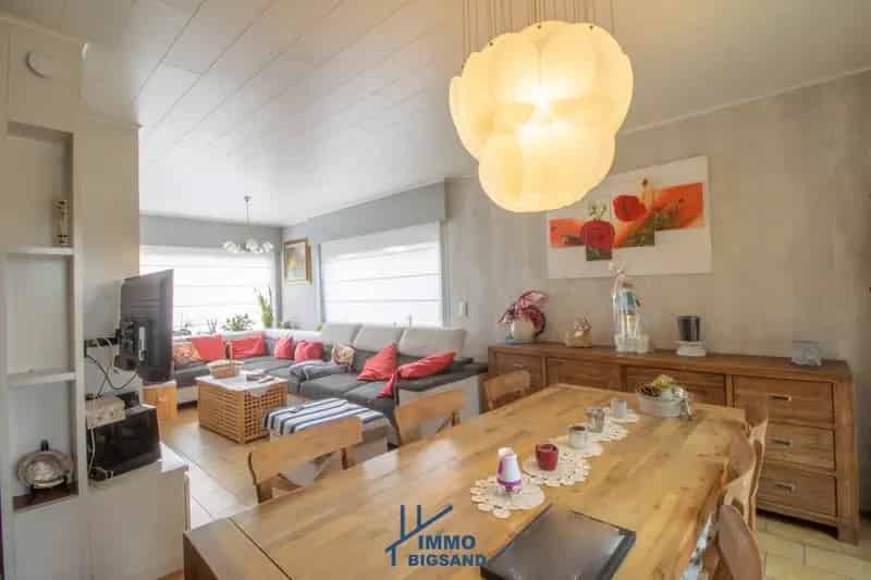 Halfopen bebouwing te Moorsele
