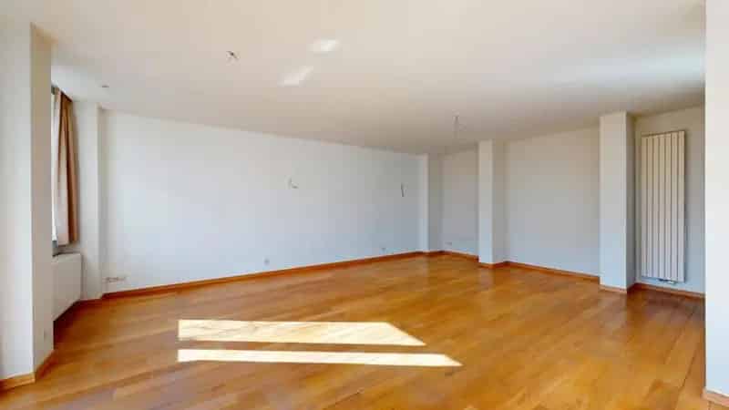Appartement te Schaerbeek met Terras en Tuin