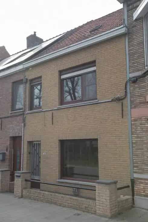 Huis Te Koop Sint-Kruis: Renovatiewoning met Tuin