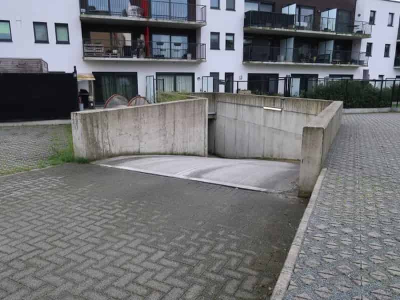 Garagebox te koop Sint Niklaas Station