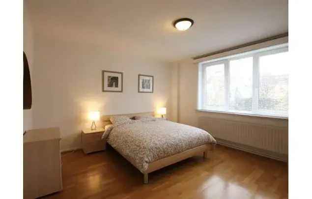 Huur 1 slaapkamer appartement van 75 m² in Brussels