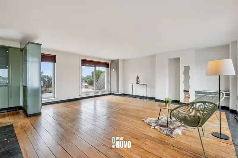 Stijlvol Penthouse met Ruim Terras Toplocatie