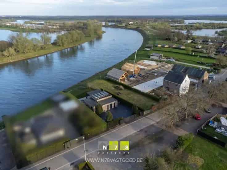 Unieke Vakantiewoning Maas Aldeneik Jacuzzi Zonnepanelen
