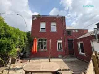 Herenhuis te koop Moignelée 4 slaapkamers tuin garage