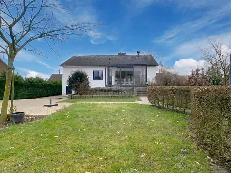 Gerenoveerde woning 3 slaapkamers tuin bijgebouw 15a 96ca