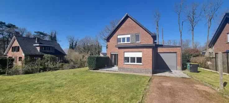 Vrijstaande woning te koop Sint-Joris-Weert