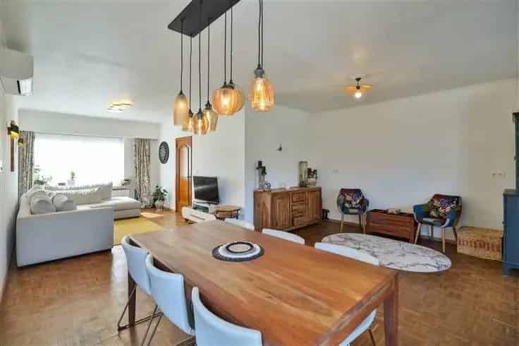 Huis Te Koop Kontich: 4 slaapkamers, Garage, Nabij Centrum