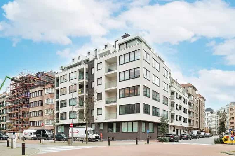 Duplex Appartement te Koop met Zeezicht Nabij Rubensplein