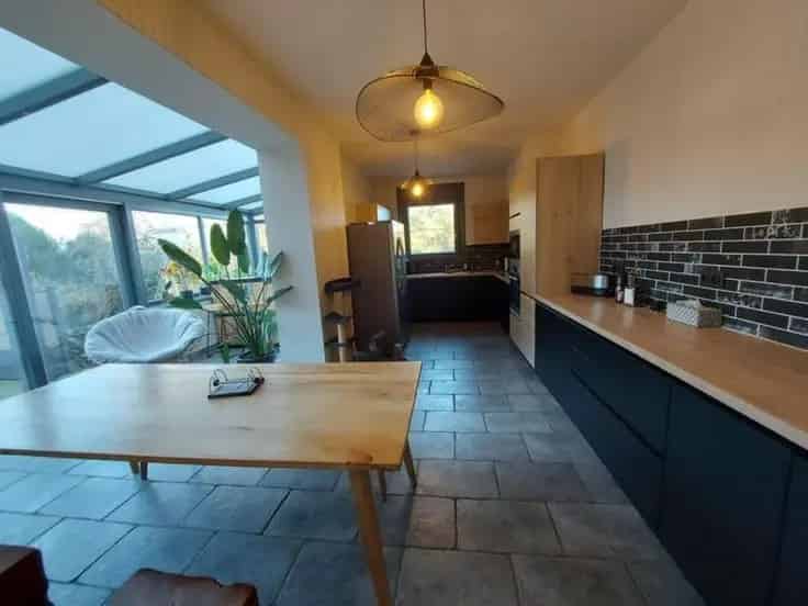 Huis te Koop 4 slaapkamers Garage Tuin Terras