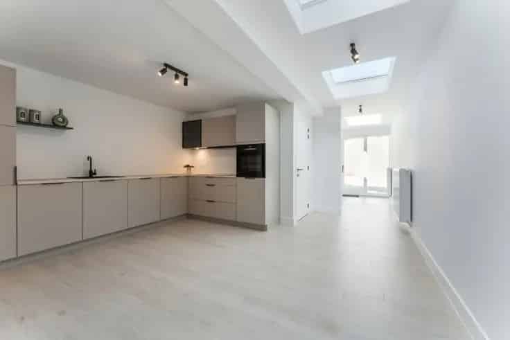 Huis Te Koop Izegem: Gerenoveerde Stadswoning 4 slaapkamers
