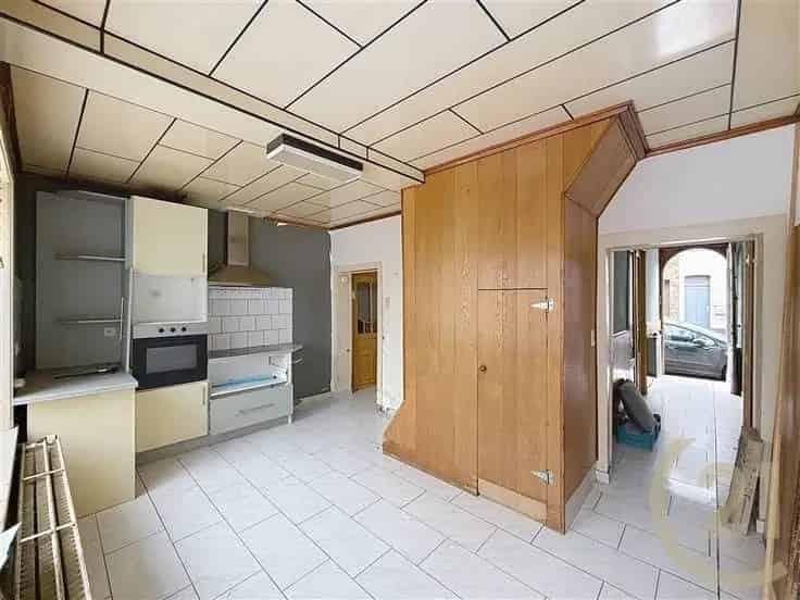 Huis te koop: 3 slaapkamers, tuin, renovatieproject